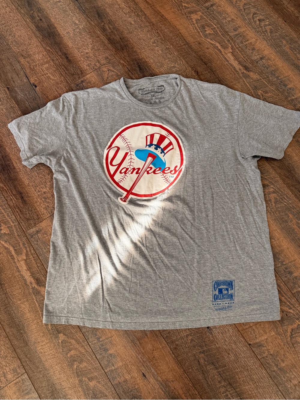 Men's Grey Graphic Yankee T-Shirt